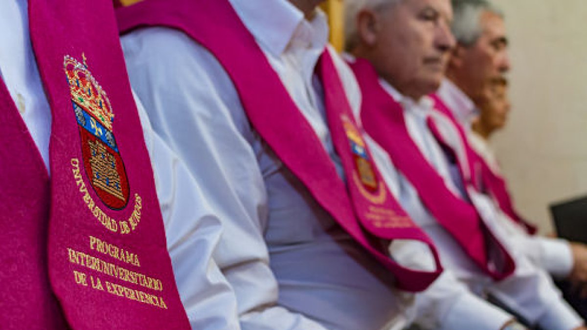 Pese a la pandemia, el curso pasado participaron más de 550 alumnos en estos programas para mayores de la UBU.
