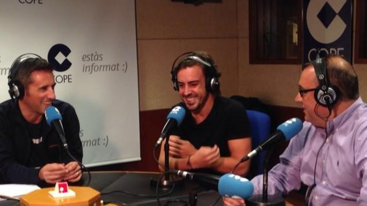 Fernando Alonso, anoche en los estudios de COPE Barcelona.-COPE