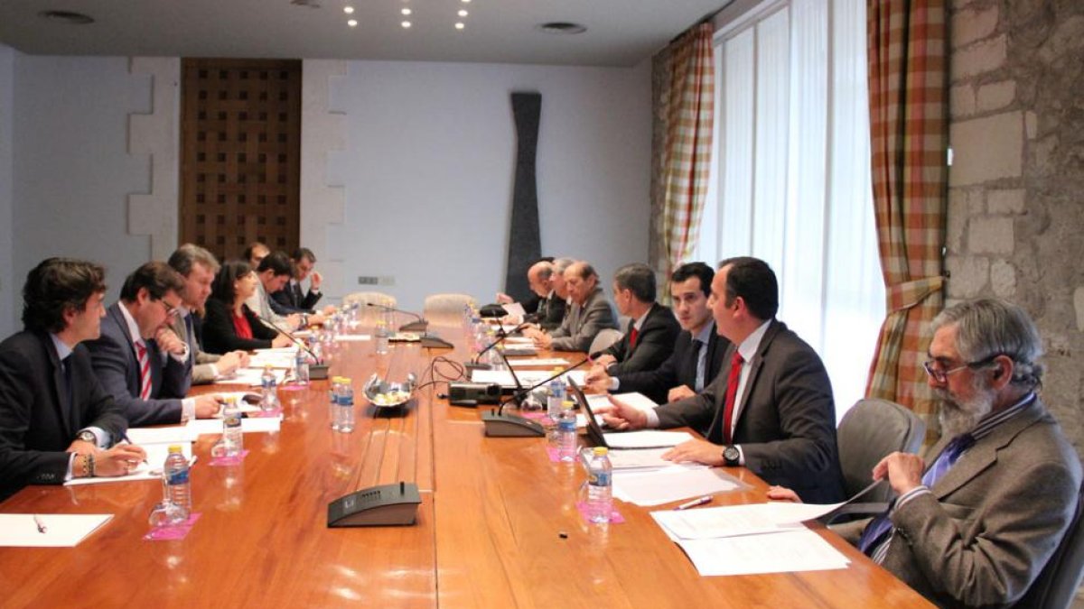Reunión del Consorcio del Desvío.-JAIME CARAZO