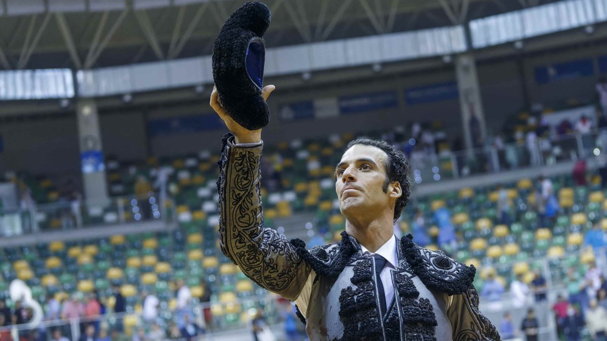 La nueva empresa no estará obligada a contratar a toreros burgaleses. En la imagen en arandino Jesús Martínez, Morenito, en la feria de 2022. SANTI OTERO