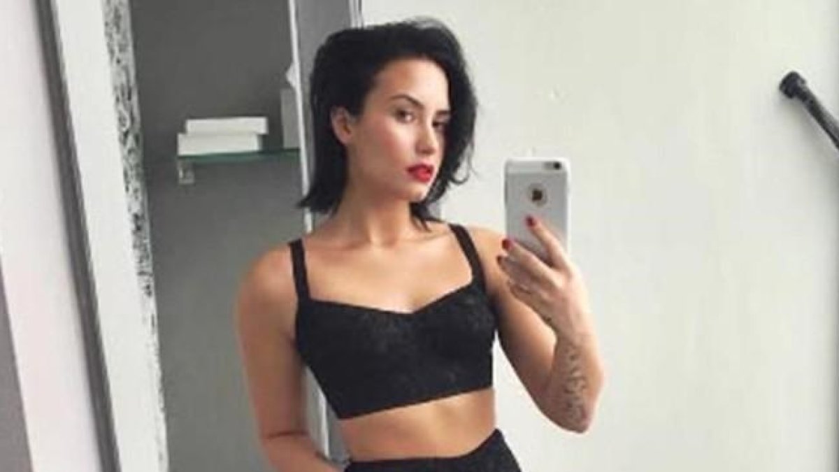 Demi Lovato, en ropa interior en una imagen que ha compartido en Instagram.-INSTAGRAM