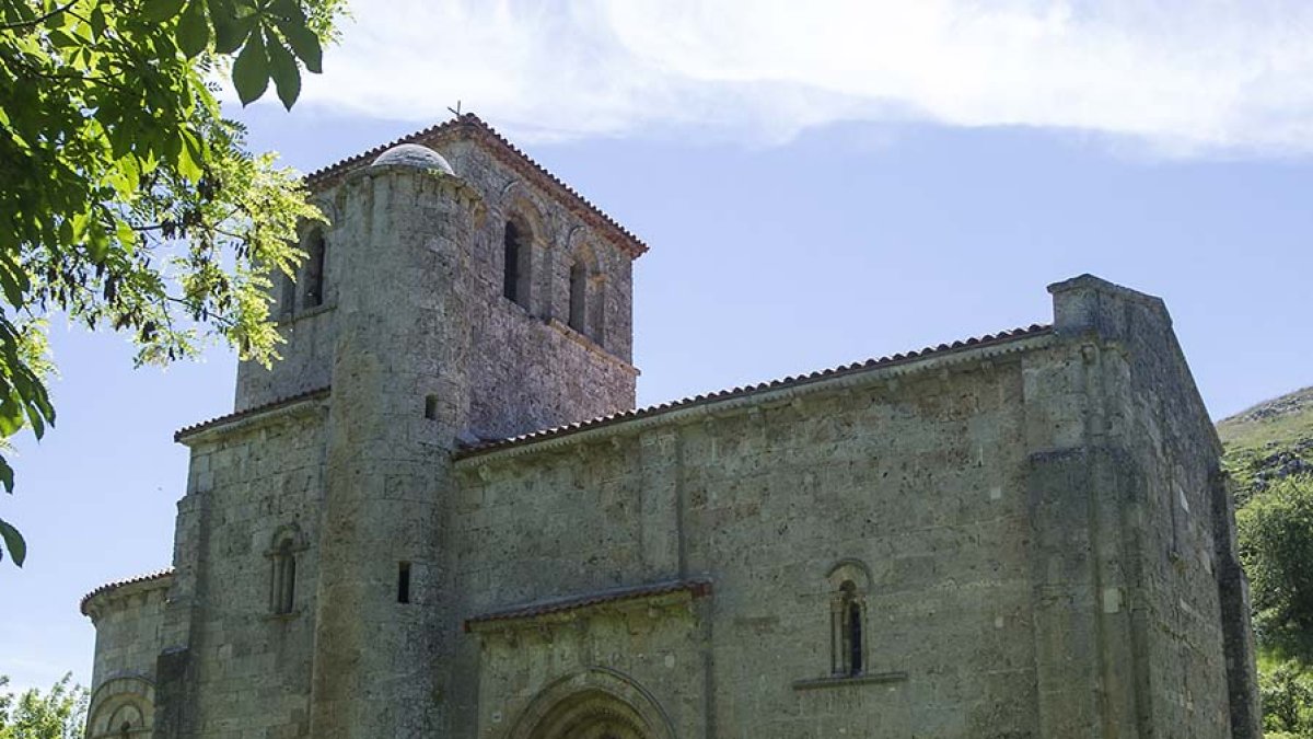 La ermita Nuestra Señora del Valle, una de las joyas románicas de la provincia.