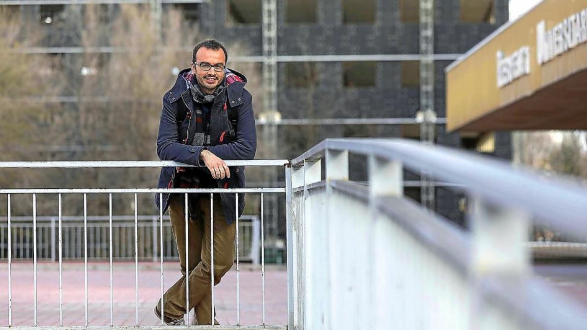 El investigador burgalés Luis Miguel Sanz en las instalaciones de la Residencia Universitaria Alfonso VIII de Valladolid.-PABLO REQUEJO