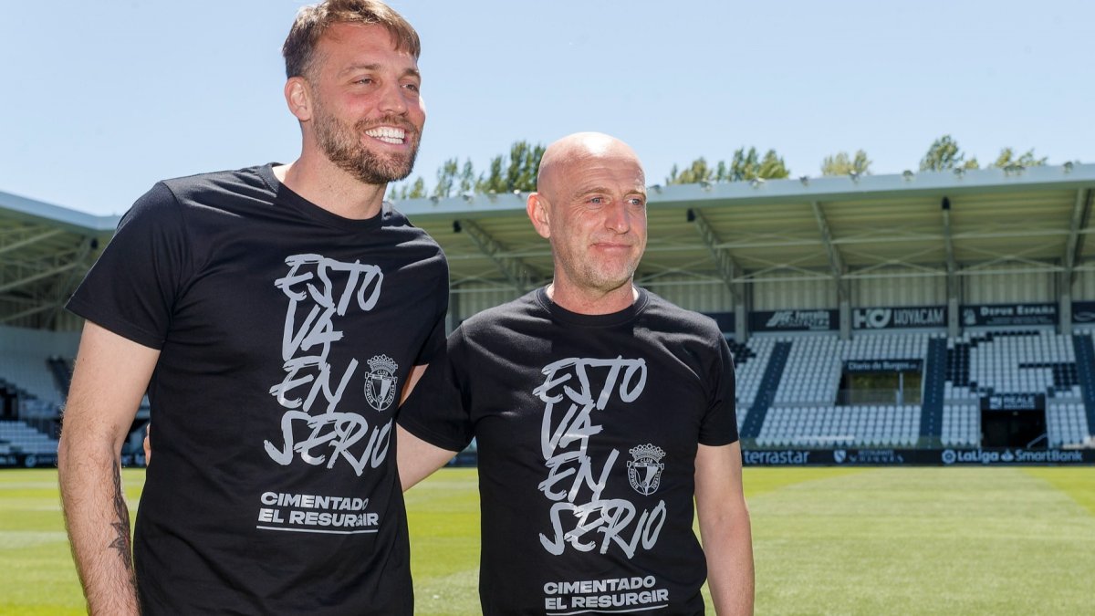 Michu y Calero posan en El Plantío. SANTI OTERO