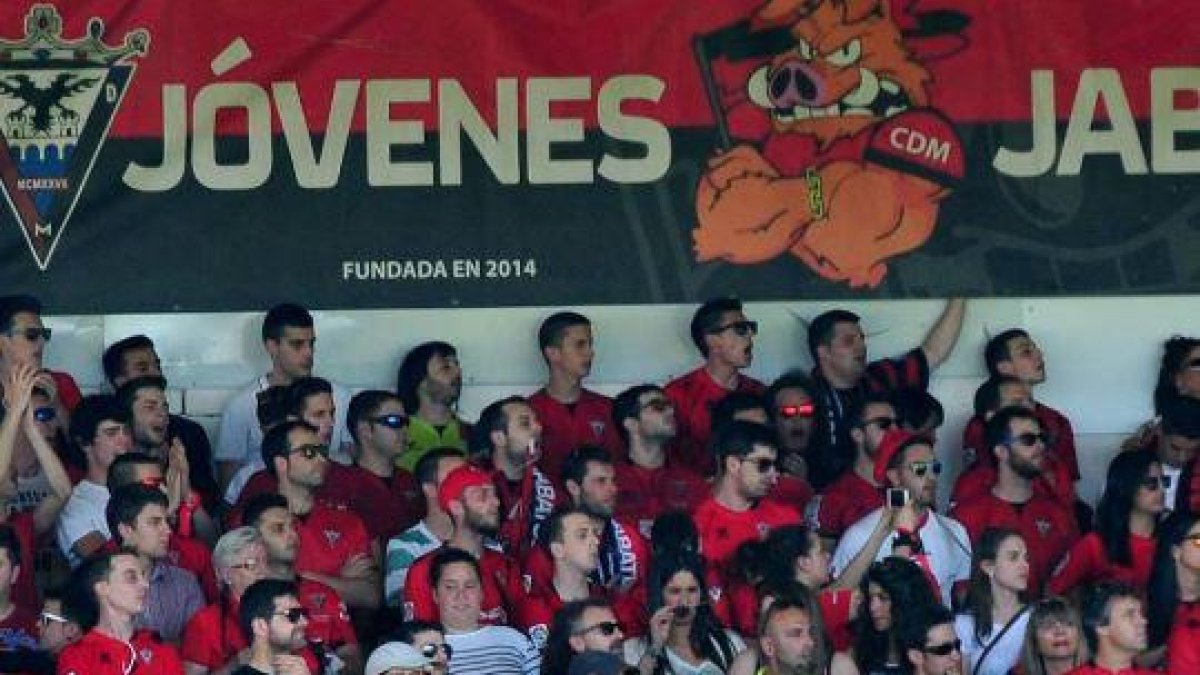Imagen de la grada de Anduva durante un encuentro.-