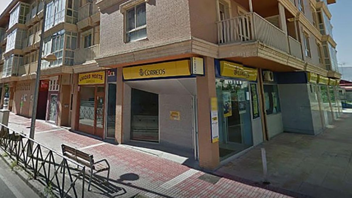 La oficina de Correos de Medina se encuentra en el número 18 de la avenida Burgos.-GOOGLE MAPS