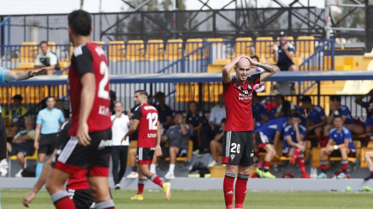 Lo intentaron los de Joseba Etxeberria mientras tuvieron gasolina. LALIGA