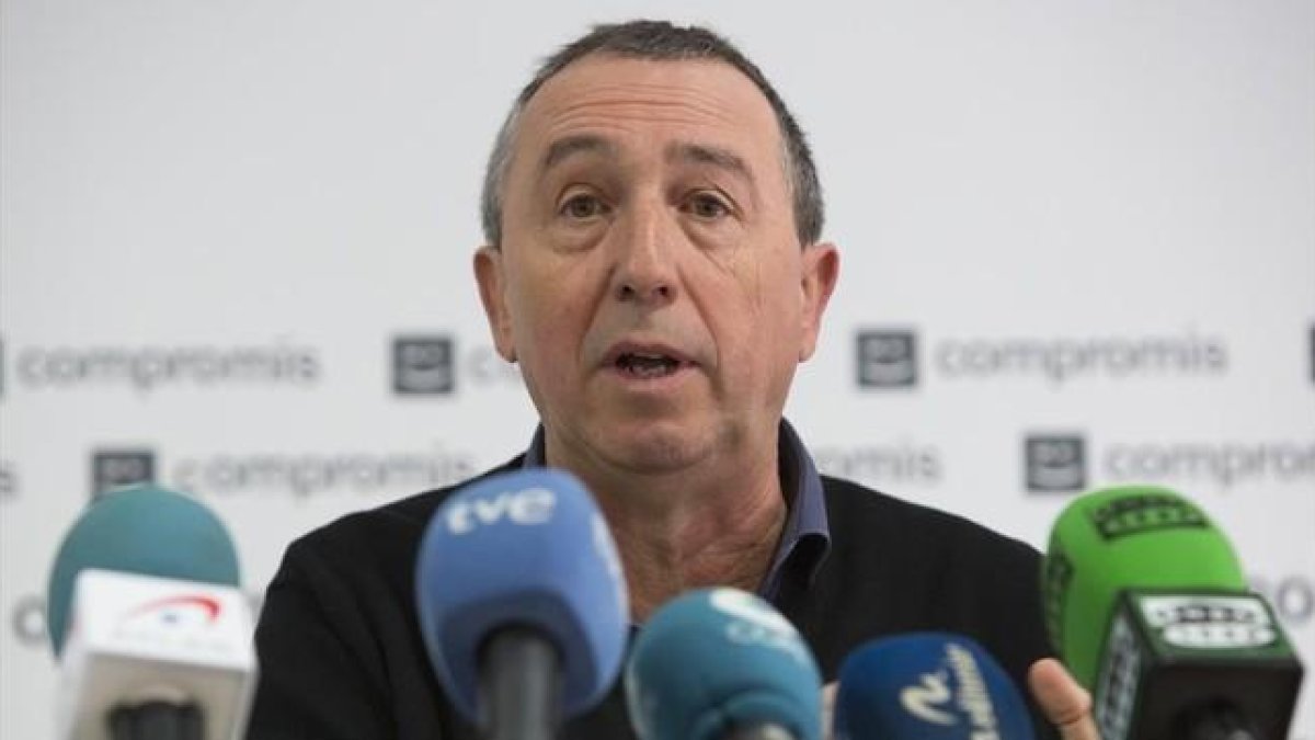 El diputado de Compromís Joan Baldoví, en la rueda de prensa que ha ofrecido este viernes.-MIGUEL LORENZO