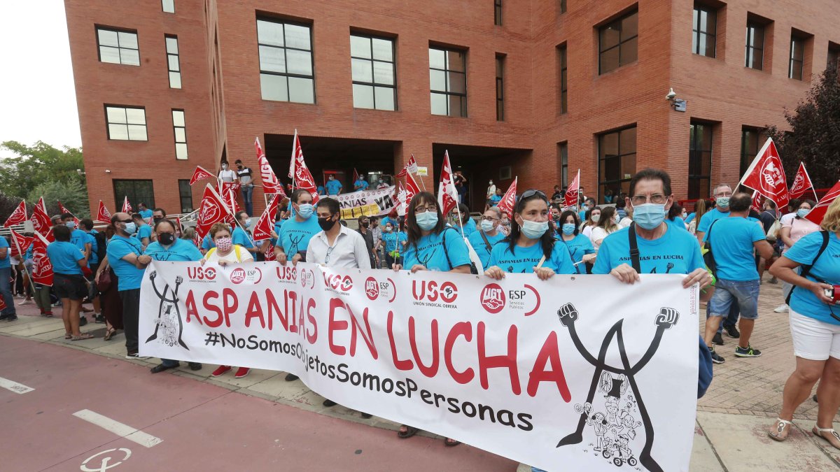 Imagen de una concentración de trabajadores de Aspanias. ECB