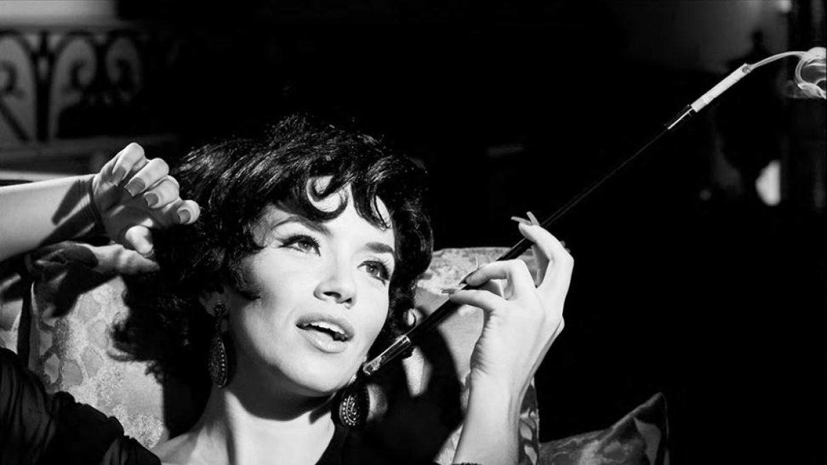 Eva Manjón encarna a Sara Montiel en este homenaje a la actriz manchega.-Laurent Leger Adame