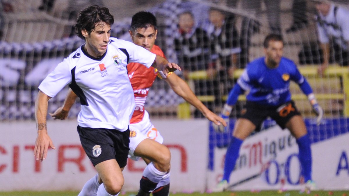 El Burgos CF cedió frente al Nastic (0-1) en el último encuentro copero disputado en El Plantío (2013). ISRAEL L. MURILLO