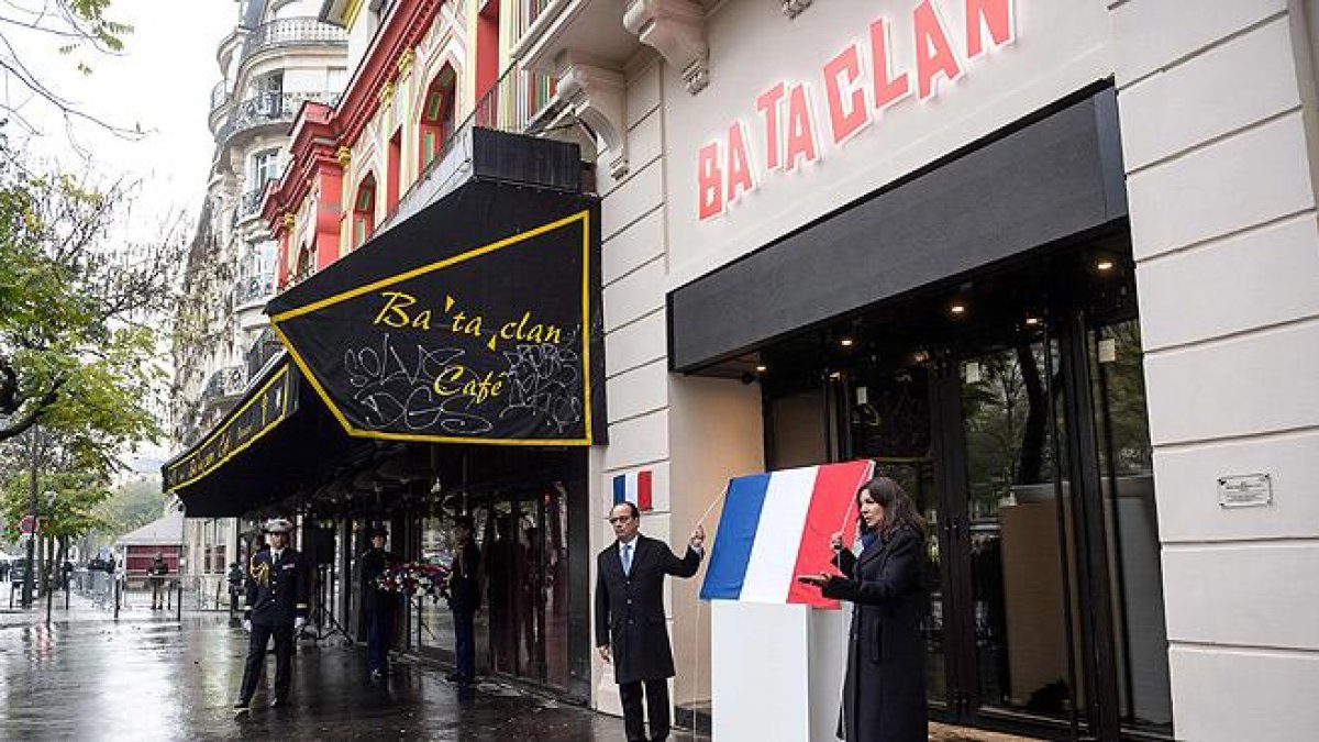 Francia rinde homenaje a las vícimas de los atentados del 13-N.-AFP