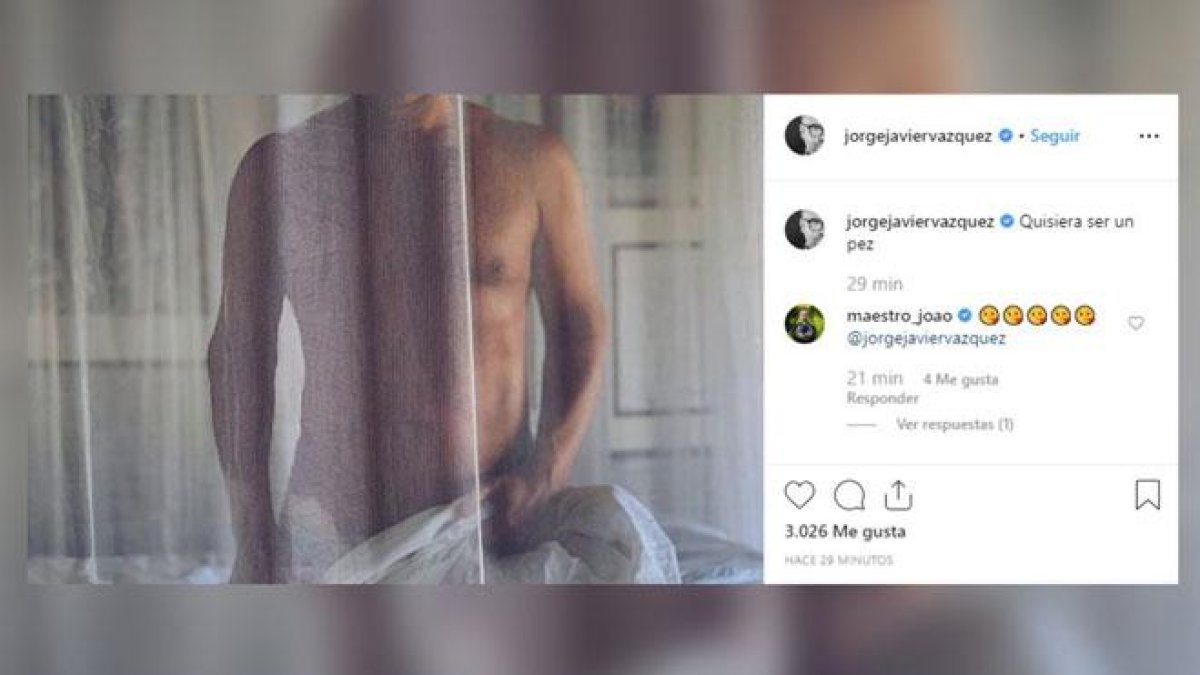 Jorge Javier Vázquez incendia las redes con una sensual fotografía.-