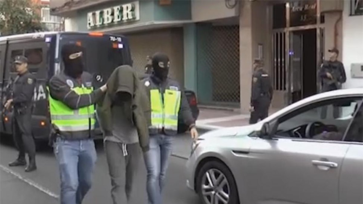 Detenido en Valladolid un ciudadano que pretendía integrarse en Daesh.-ICAL
