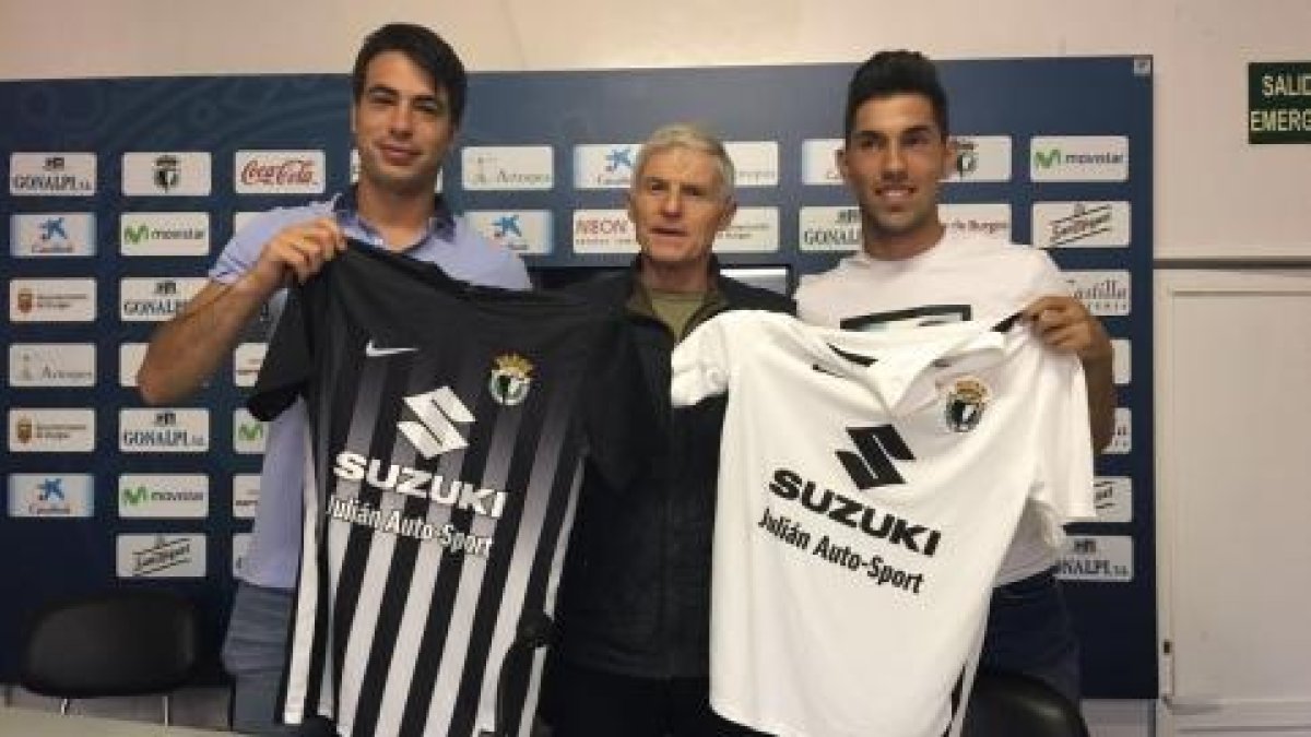 Ramiro Mayor y Carlos Ramos fueron presentados oficialmente ayer como jugadores del Burgos CF.-BCF