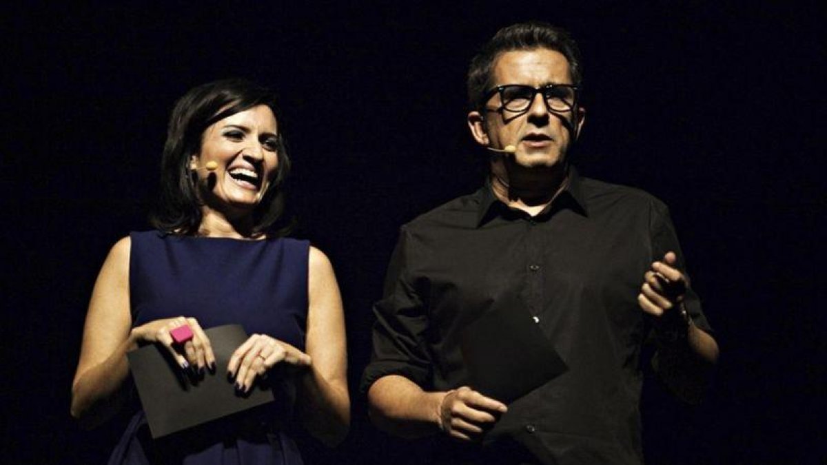 Silvia Abril y Andreu Buenafuente, en la presentación de un concierto benéfico en Barcelona.-EL PERIÓDICO