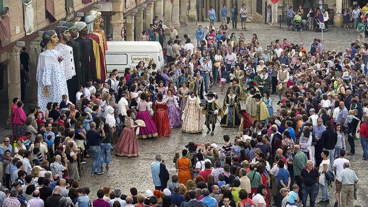 La fiesta barroca que se celebra cada verano es un evento que consigue atraer a cientos de personas.-ECB
