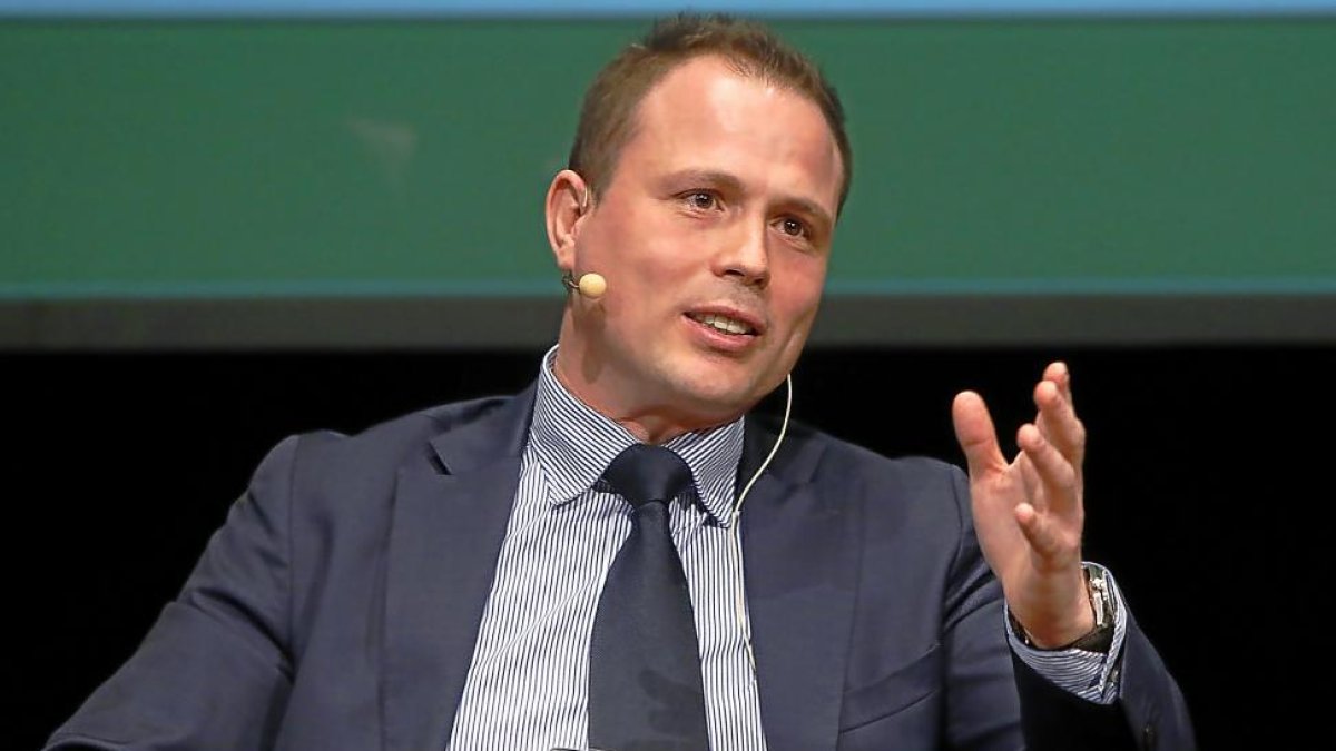 -EL MUNDO