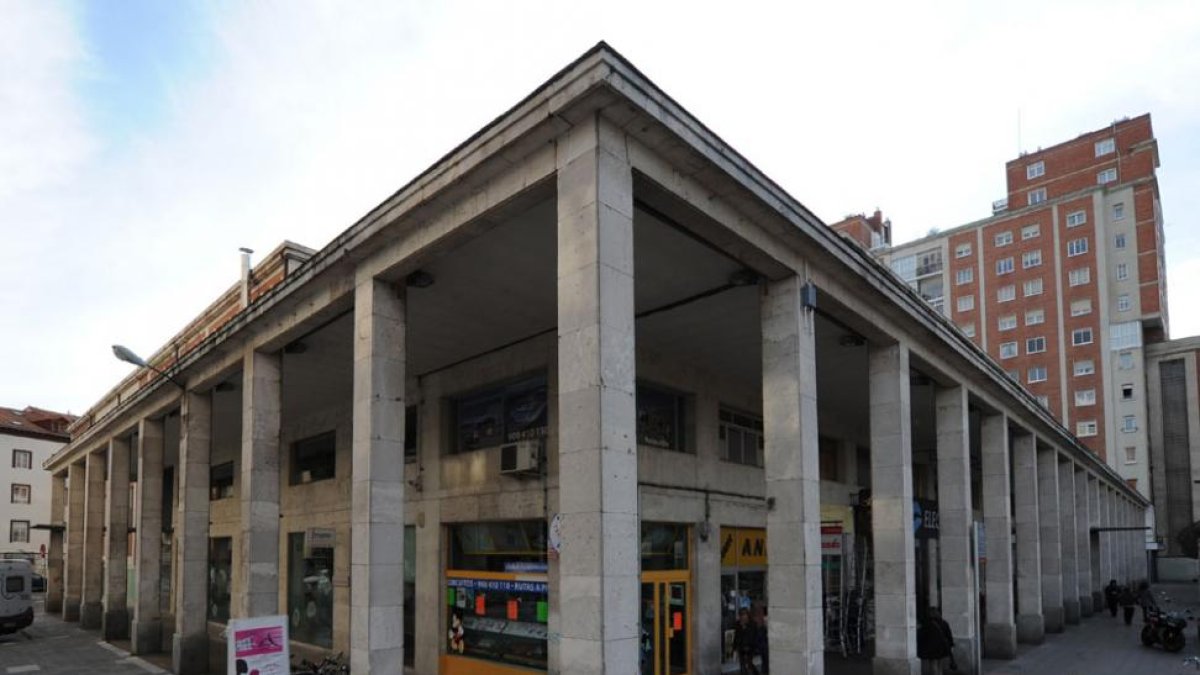 Imagen exterior del Mercado Norte.-ISRAEL L. MURILLO