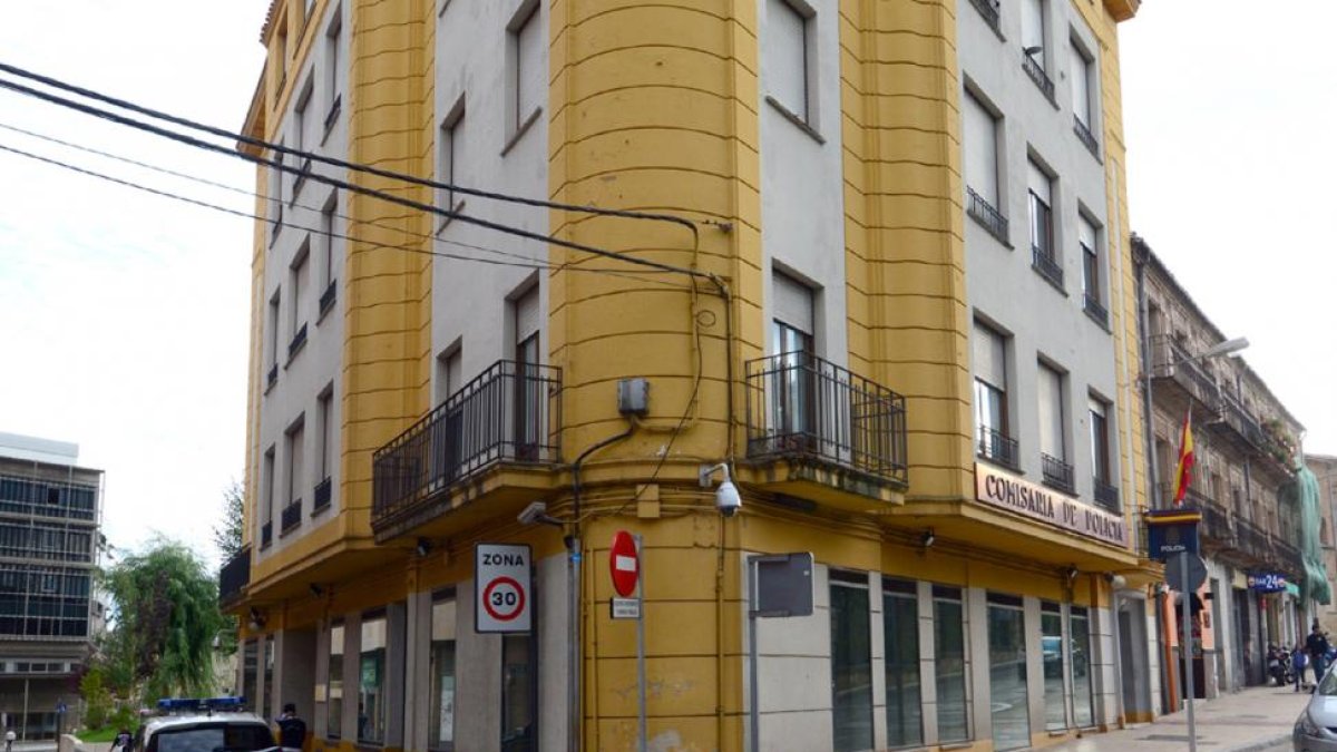 Exterior de la Comisaría de la Policía Nacional en Soria.-ÁLVARO MARTÍNEZ