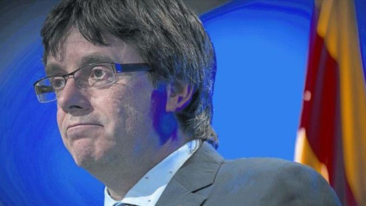 El presidente de la Generalitat, Carles Puigdemont-EL PERIÓDICO