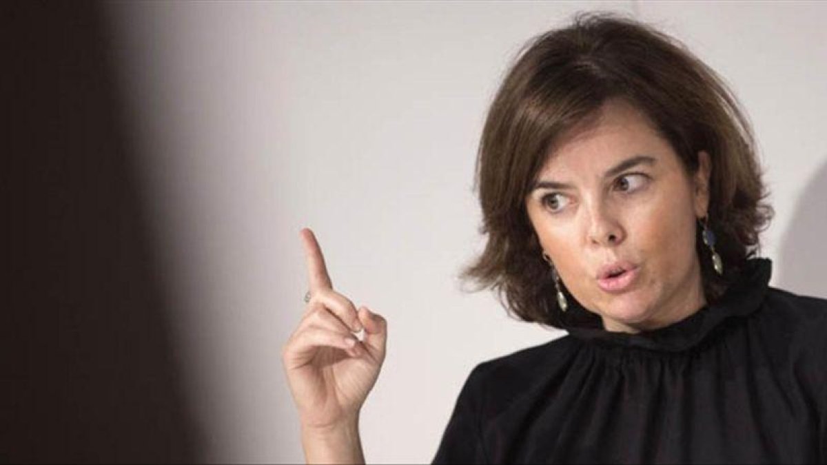 La vicepresidenta del Gobierno central, Soraya Sáenz de Santamaría.-MARTA PÉREZ (EFE)