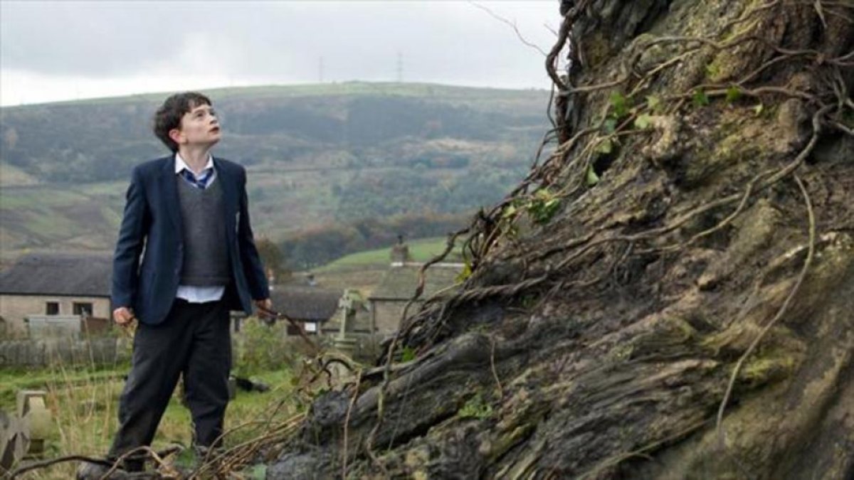 Fotograma de la película 'Un monstruo viene a verme', de J. A. Bayona.-