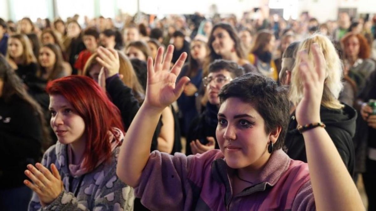 Un acto feminista en el Matadero de Madrid para apoyar la huelga feminista del próximo 8 de marzo, el pasado día 11.-EFE / EMILIO NARANJO