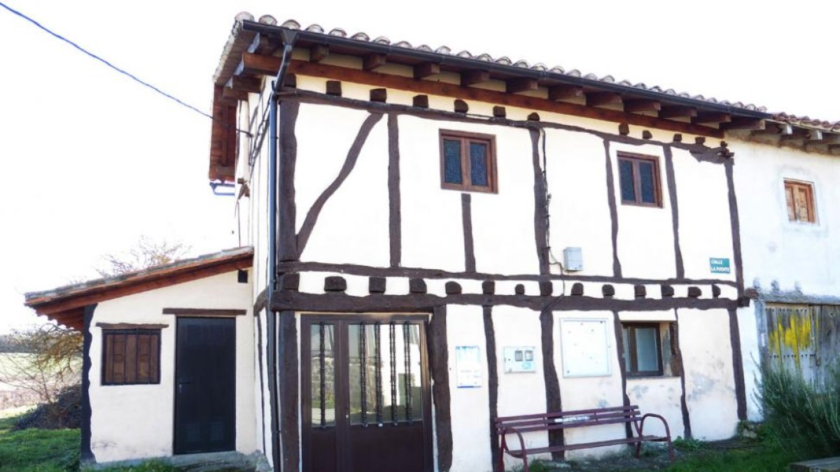 El edificio que acogerá el Centro de Interpretación es una muestra de la arquitectura tradicional.-ECB