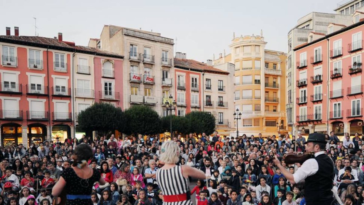 La Plaza Mayor fue un hervidero el año pasado.-ISRAEL L. MURILLO