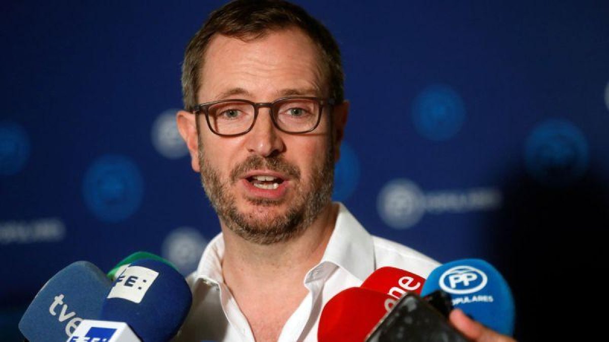Javier Maroto anuncia que el PP da por roto el acuerdo para la renovación del CGPJ después de la renuncia de Marchena.-FERNANDO ALVARADO (EFE)