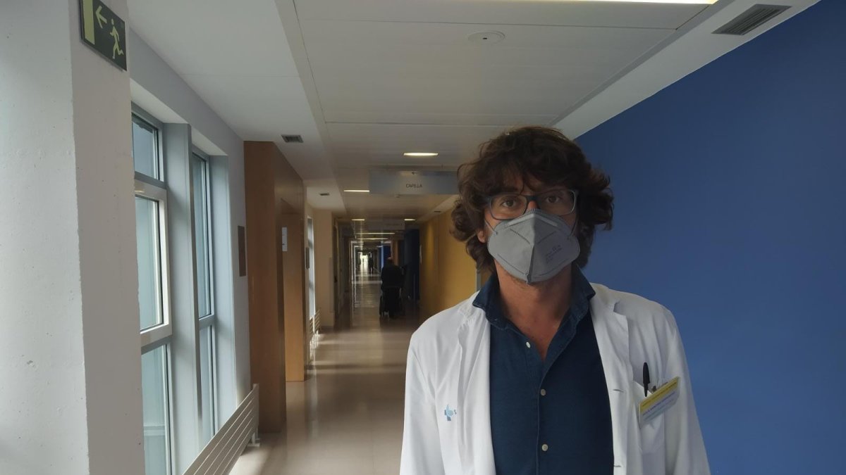 El psicólogo clínico del HUBU, Jesús Sánchez, es uno de los expertos que han elaborado el documento que recoge las líneas de actuación para la detección e intervención en las conductas de riesgo suicida . ECB