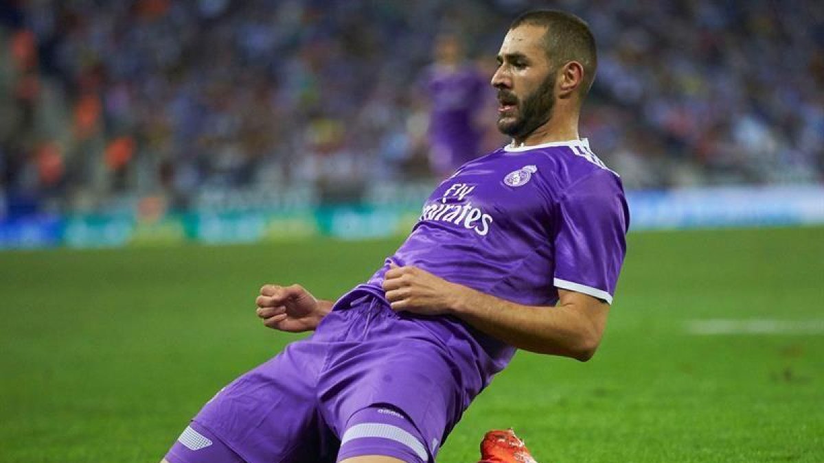 Benzema celebra su gol.-EFE