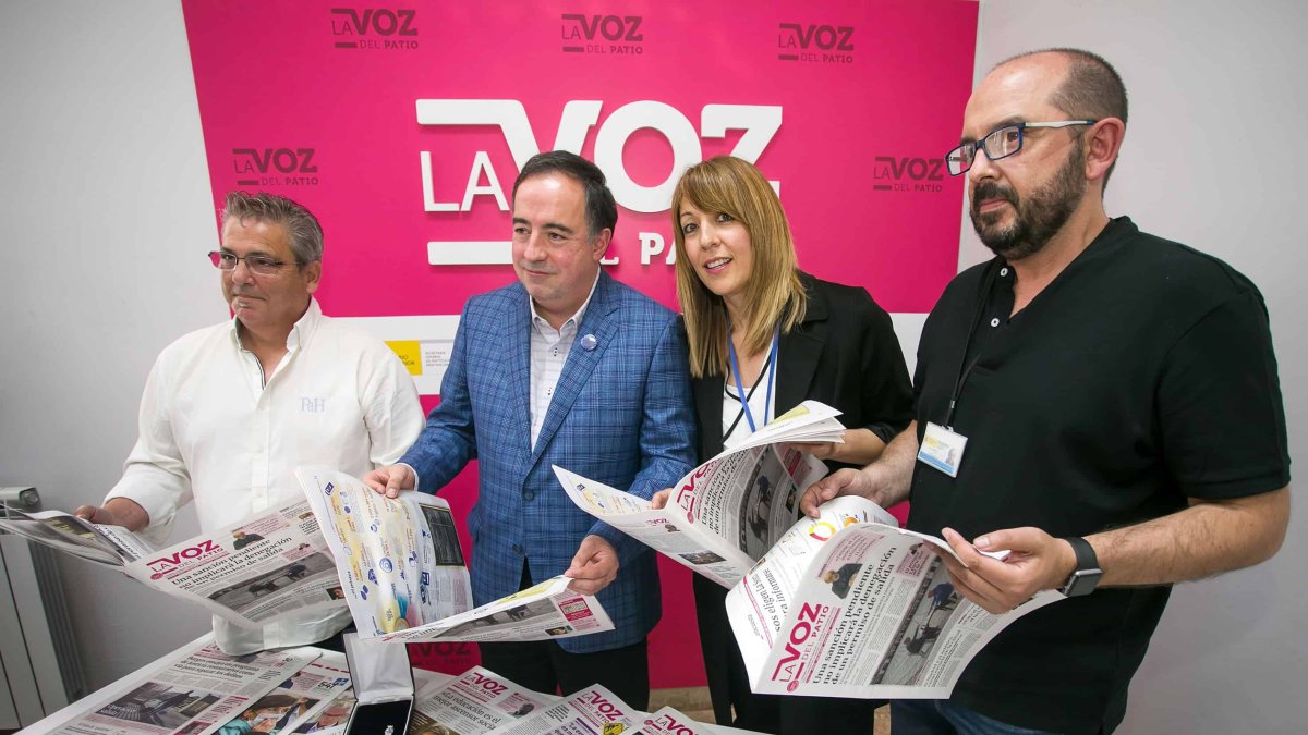 Francisco Sevidane, Óscar Martínez, Elena Ramos y Rodrigo Pascual durante la presentación de la renovación del convenio. TOMÁS ALONSO