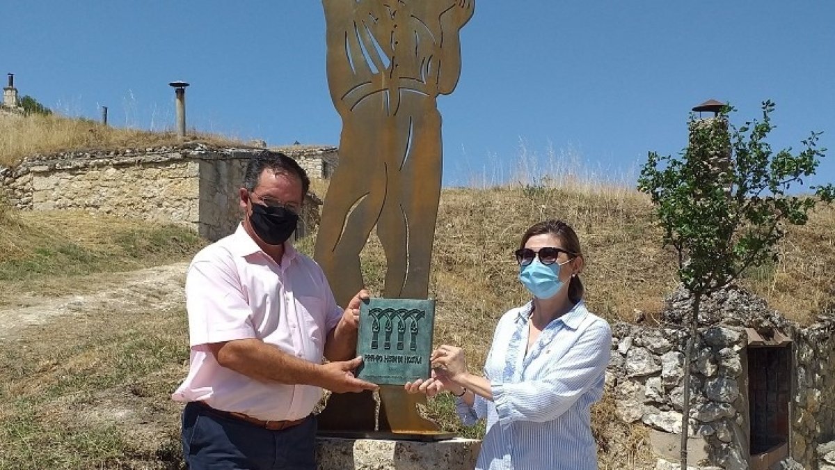 El alcalde Moradillo de Roa y la alcaldesa Aranda de Duero. ECB