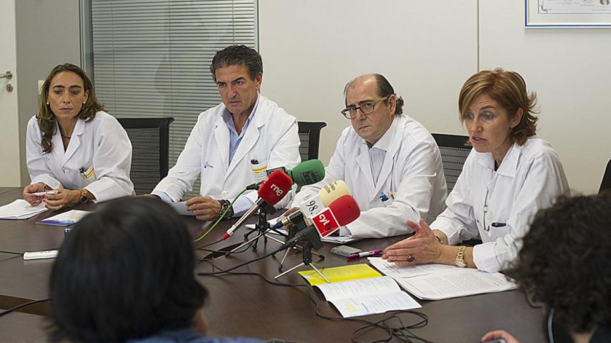 Carmen Rodríguez, Miguel Ángel Ortíz, Luis Rodríguez y Ana Pueyo.-ISRAEL L. MURILLO