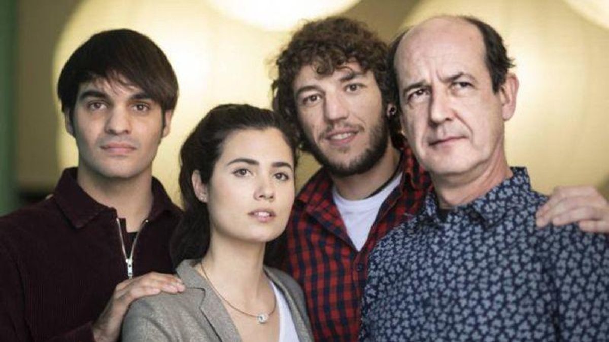Eneko Sagardoy, Loreto Mauleón, Jon Olivares y Mikel Laskurain, la familia de Miren en Patria.-HBO