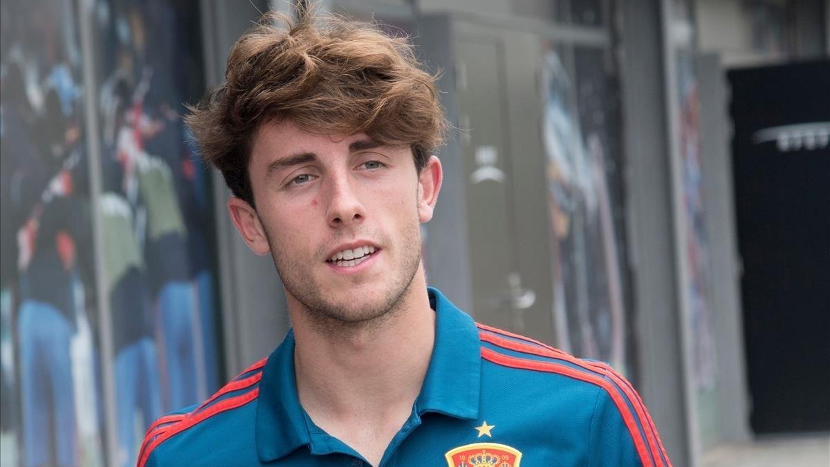 Álvaro Odriozola, con la camiseta de la selección, en el pasado Mundial-CURTO DE LA TORRE