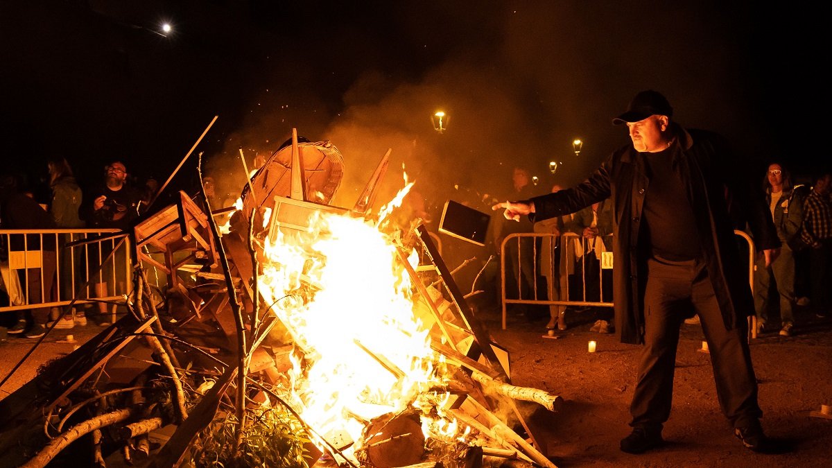 La Hoguera de San Juan en la Puerta De Santiago de Ciudad Rodrigo.