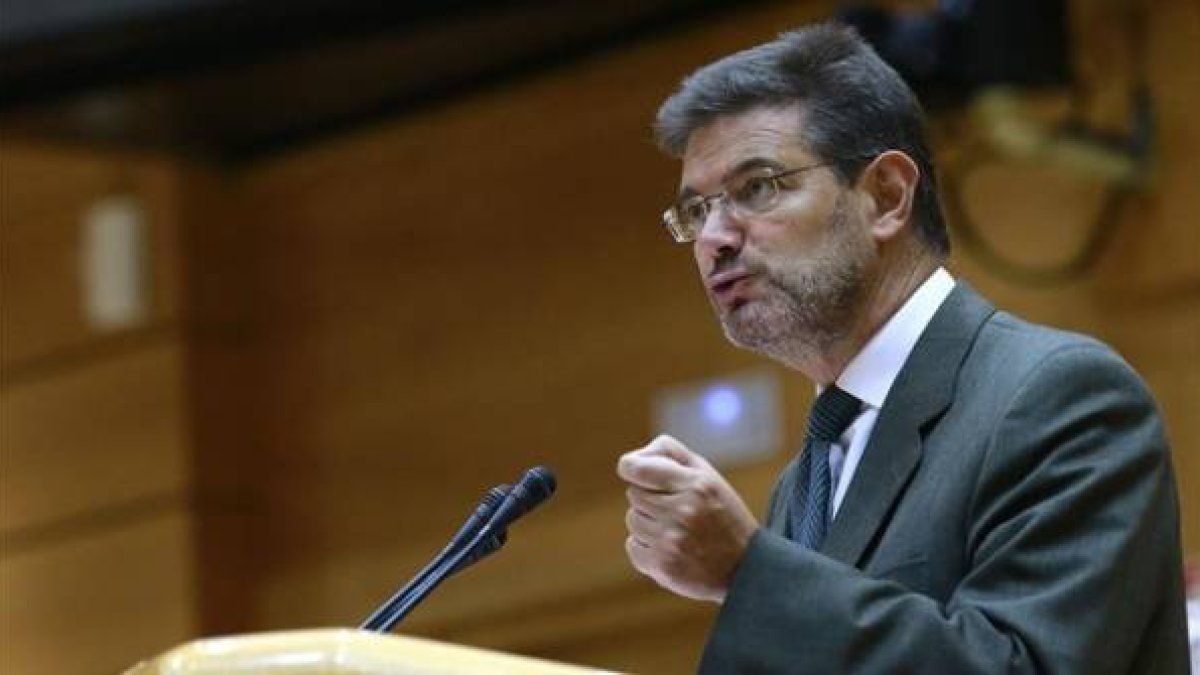 El ministro de Justicia, Rafael Catalá, en una comparecencia en el Senado.-Foto: EFE / ZIPI