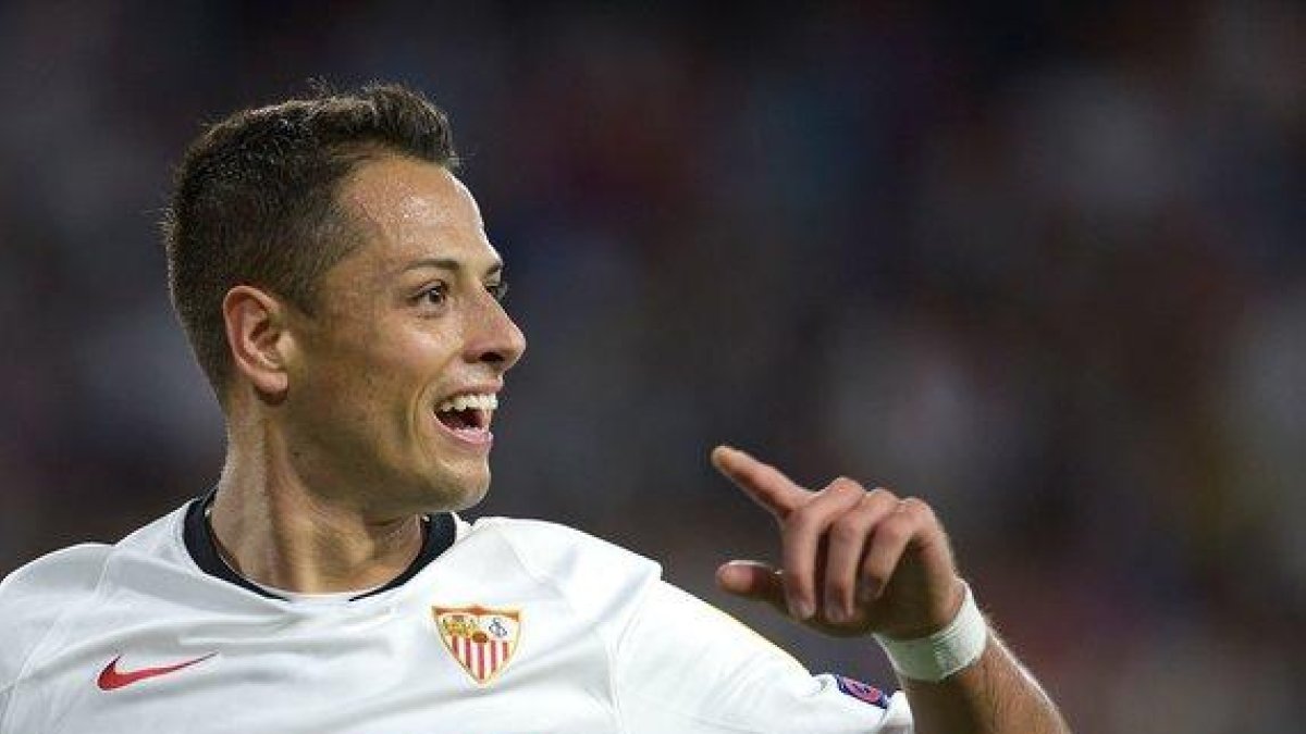Hernández superará en salario al que recibió Ibrahimovic la pasada temporada cuando ganó 7,2 millones de dólares.-AFP