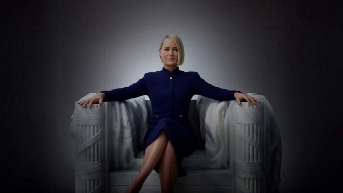 La actriz Robin Wright, interpretando el papel de Claire Underwood en House of Cards /-NETFLIX
