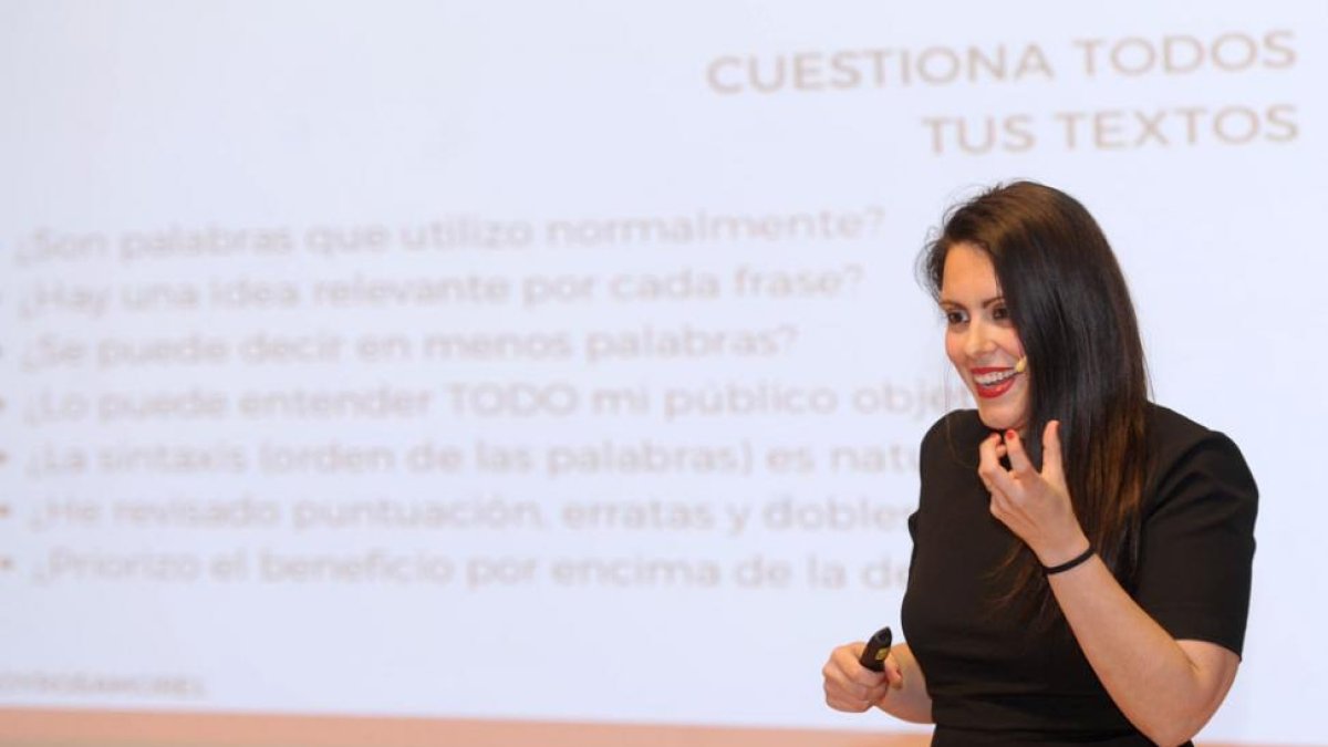 Rosa Morel en el momento de su exposición del TechDay60 organizado en la Fundación Cajacírculo.-I. L.M.