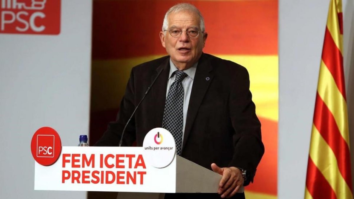 Josep Borrell, en un acto de campaña del PSC.-TONI ALBIR (EFE)