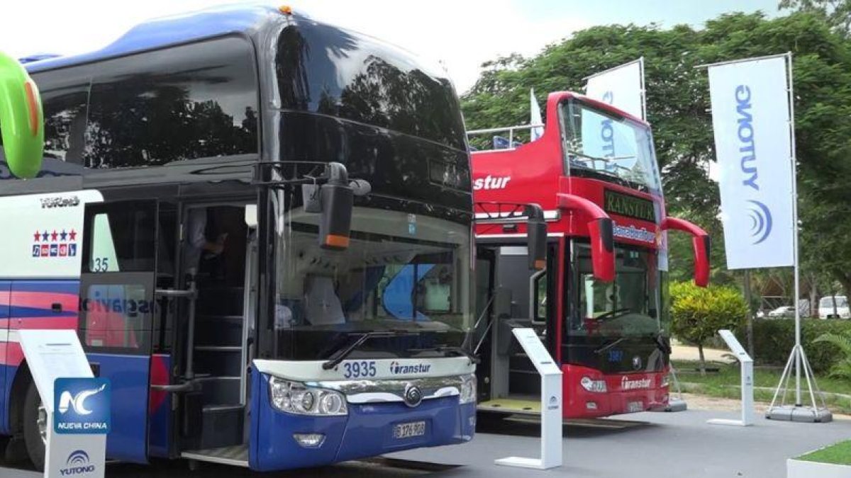 Del total de vehículos adquiridos, 50 son articulados y 39 híbridos (alternan diesel y electricidad), por lo que reducen el uso de combustibles.-AGENCIAS