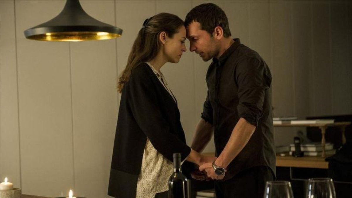 Pablo Derqui y Leonor Watling, protagonistas de la serie de Antena 3 'Pulsaciones'.-VIRGINIA M. CHICO
