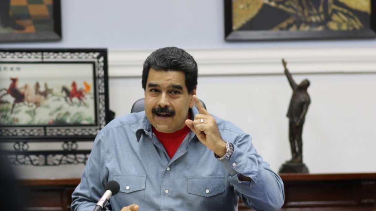 Nicolás Maduro, en el Consejo de Ministros en el que ha anunciado el estado de excepción, el viernes en Caracas.-EFE
