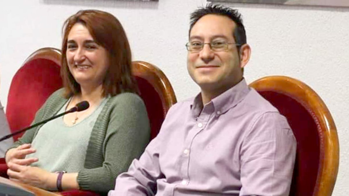 Los concejales de Podemos en un pleno del Ayuntamiento de Aranda. ECB