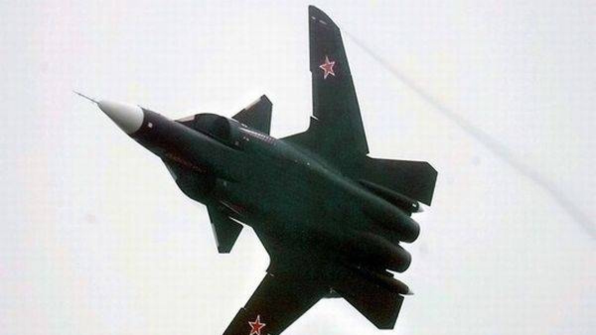 Un avión de combate ruso, en una imagen de archivo.-Foto: EPA / ALEXANDER NEMENOV