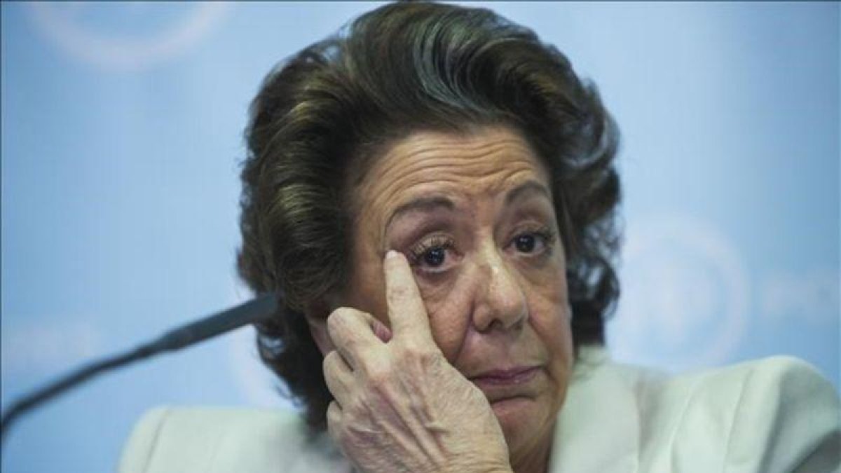 Rita Barberá, exalcaldesa de València, durante una rueda de prensa en la sede del PP valenciano.-MIGUEL LORENZO